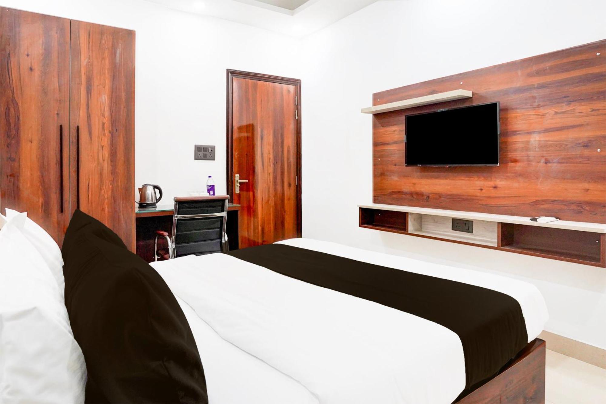 Super Collection O 63 A Noida Hotel Екстериор снимка